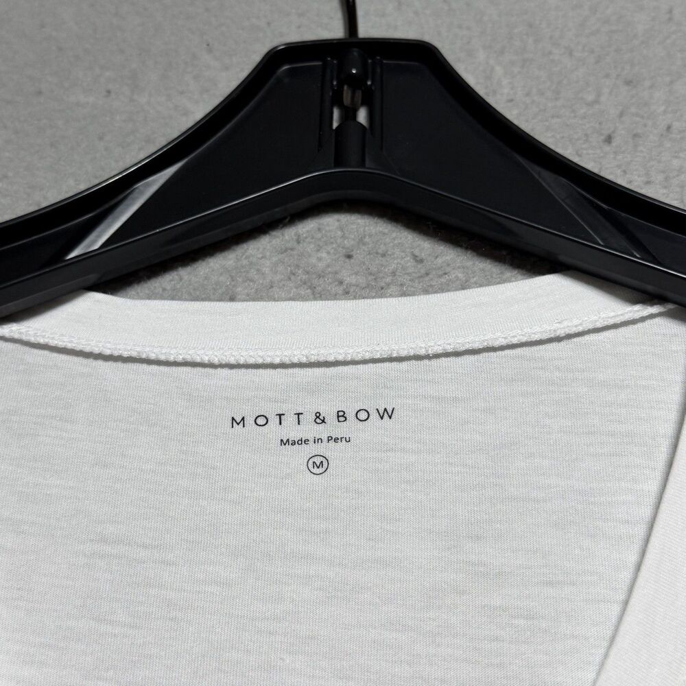 Mott and Bow T Shirt Womens Size M White Pima Cotton V Neck Short Sleeve Basic - Picture 8 of 10